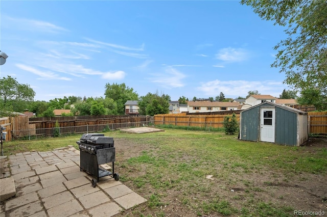4345 S Chamberlin, Colorado Springs, CO 80906 - view of yard featuring a patio