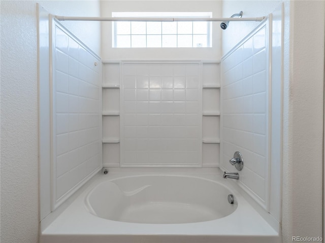 24664 E Louisiana Cir, Aurora, CO 80018 - bathroom with a textured wall