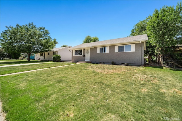 2925 Azalea St, Pueblo, CO 81005 - ranch-style house with a front yard