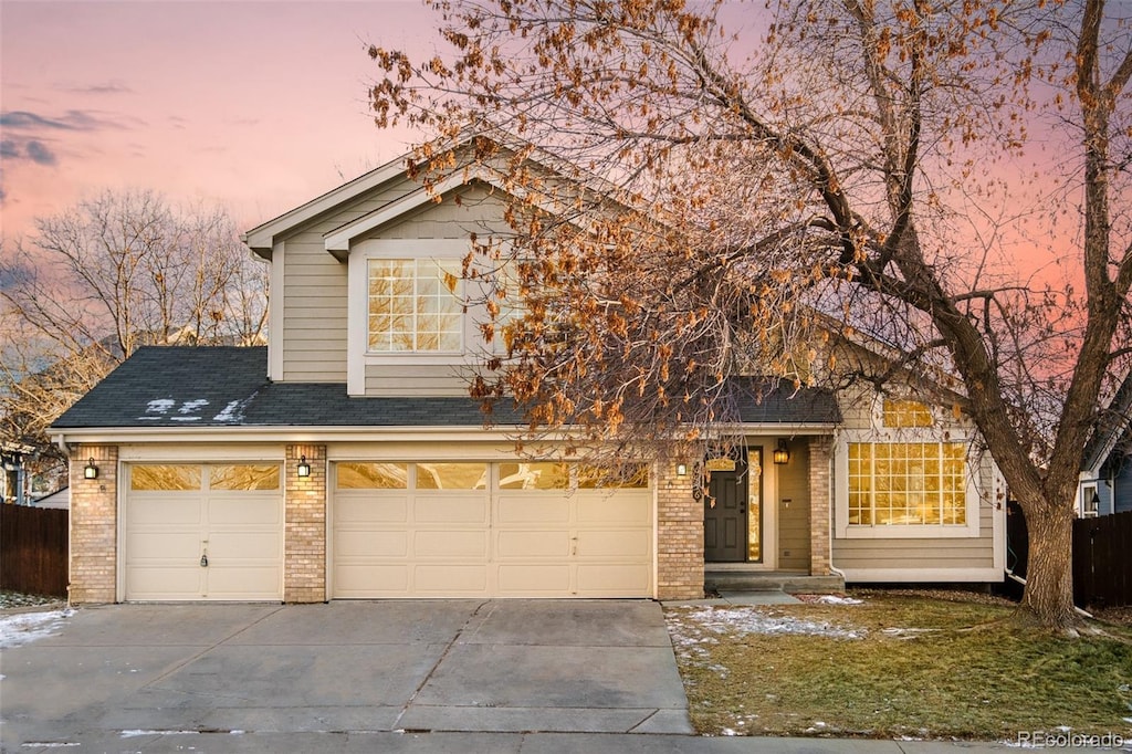 view of front facade with a garage