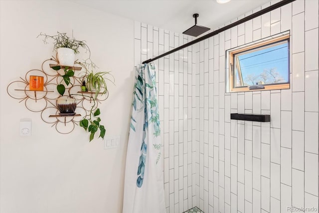 bathroom featuring curtained shower