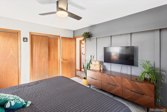 bedroom featuring ceiling fan