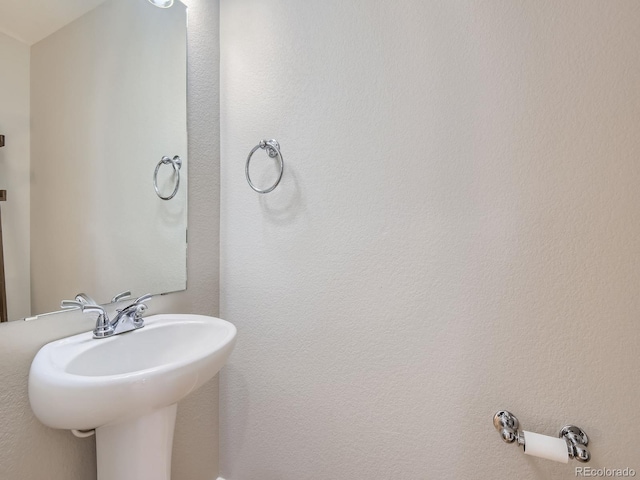 bathroom with sink