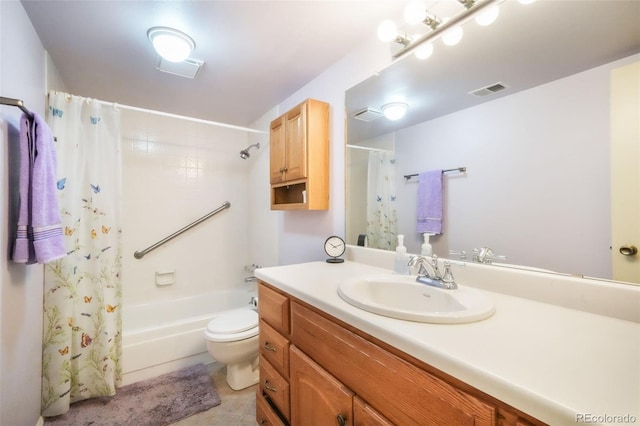3330 Templeton Gap Rd Unit 15, Colorado Springs, CO 80907 - bathroom with vanity, shower / bath combo, toilet, and tile patterned flooring