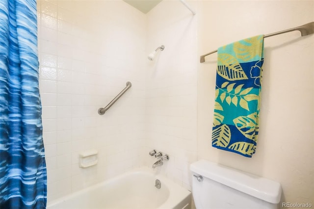 3330 Templeton Gap Rd Unit 15, Colorado Springs, CO 80907 - bathroom with shower / bath combination with curtain and toilet