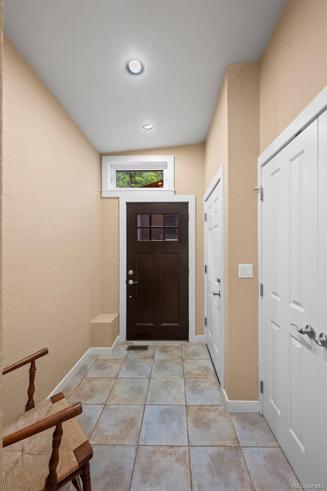 4398 Carter Trl, Boulder, CO 80301 - entrance foyer with baseboards