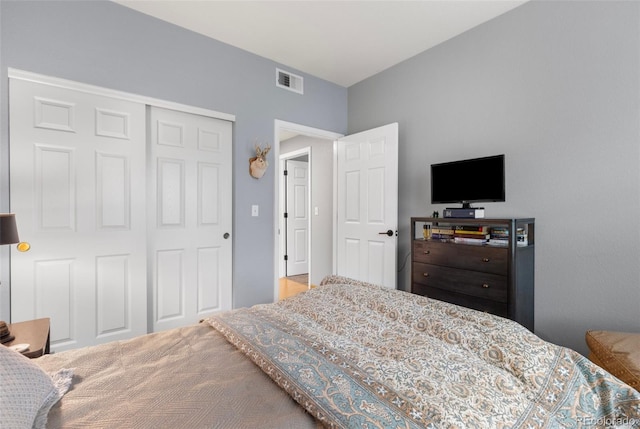 bedroom with a closet