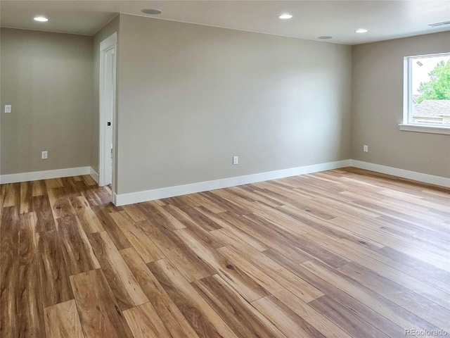 5550 Wetlands Dr, Longmont, CO 80504 - unfurnished room featuring light wood-style floors and recessed lighting