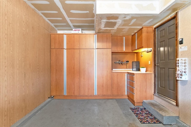 16841 E Hialeah Ave, Centennial, CO 80015 - kitchen with concrete flooring and light countertops