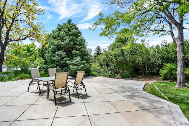4790 W Lakeridge Rd, Denver, CO 80219 - view of patio / terrace with outdoor dining area