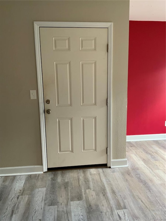 room details with hardwood / wood-style flooring