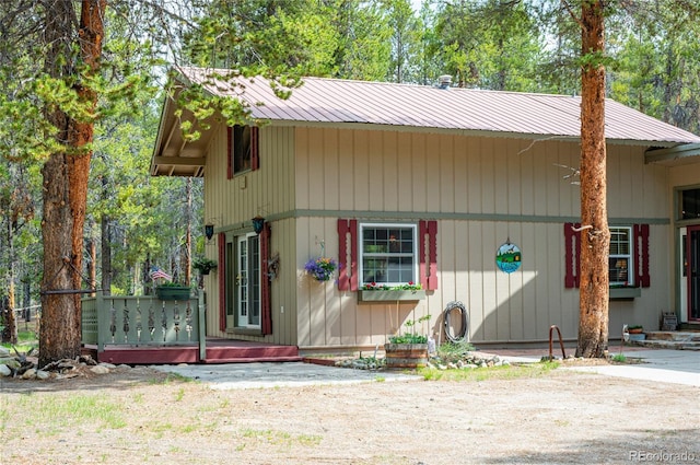 view of outdoor structure