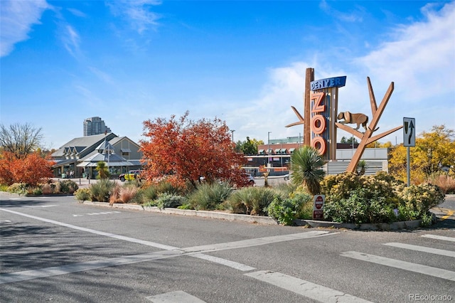 2569 Forest St, Denver, CO 80207 - photo 36