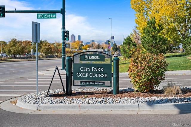 2569 Forest St, Denver, CO 80207 - photo 37