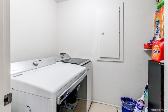 5400 Perth St, Denver, CO 80249 - laundry room featuring washer and clothes dryer