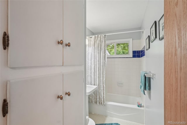 40 S 34th St, Boulder, CO 80305 - full bathroom featuring shower / bathtub combination with curtain and toilet