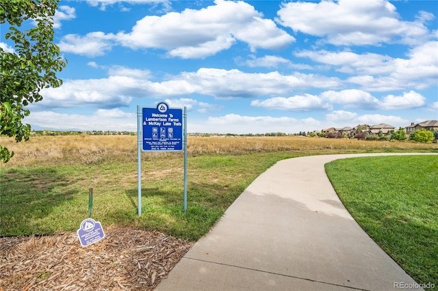 13788 Umatilla Ln, Broomfield, CO 80023 - surrounding community with a lawn