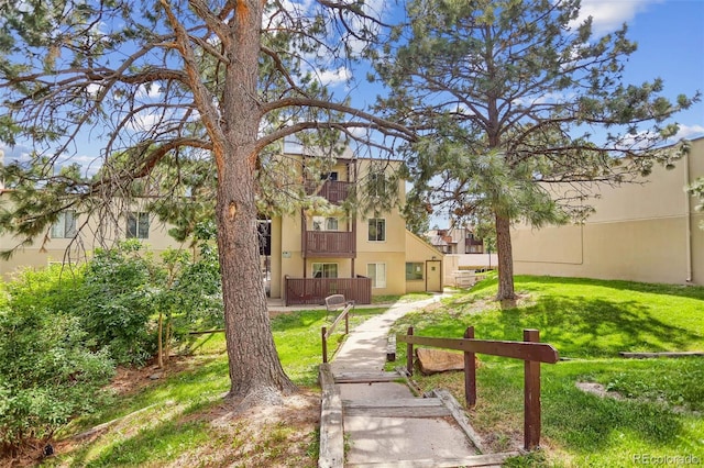 9995 E Harvard Ave Unit 290, Denver, CO 80231 - surrounding community featuring a lawn