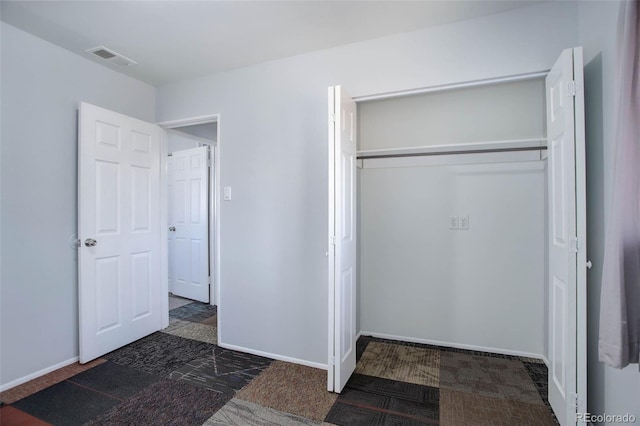 closet with visible vents