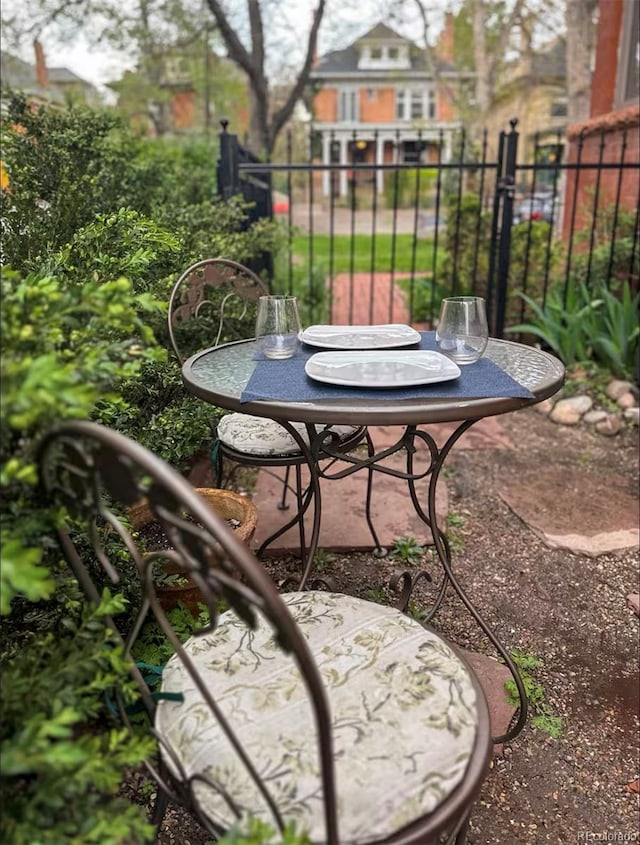 1351 N Franklin St, Denver, CO 80218 - view of balcony