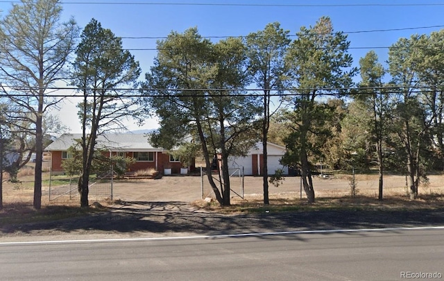 view of front of house