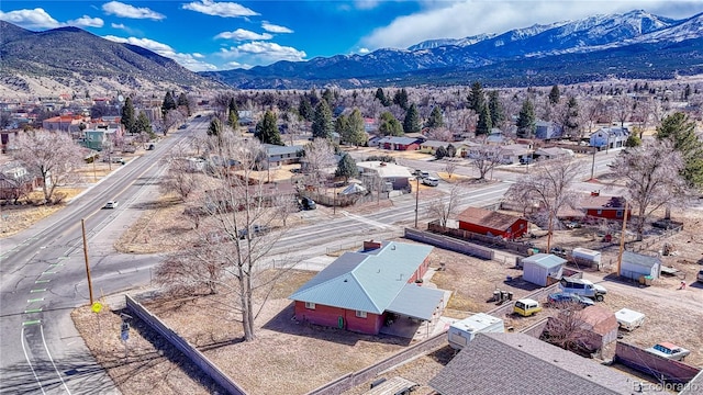 bird's eye view with a mountain view