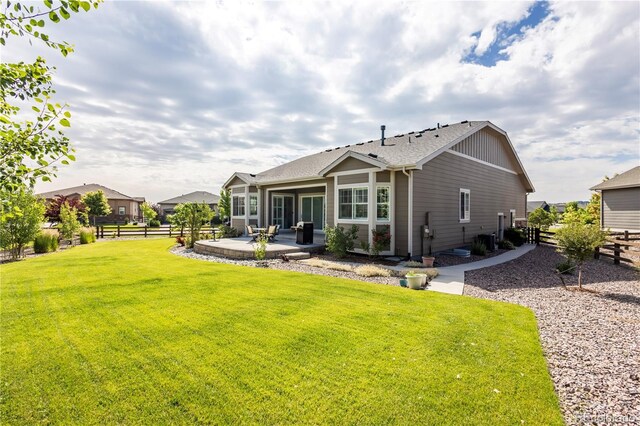 26722 E Peakview Pl, Aurora, CO 80016 - back of house with a patio