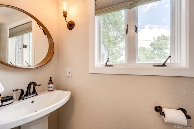 4645 W Temple Pl, Denver, CO 80236 - bathroom with a sink