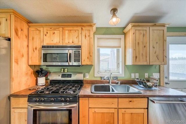 631 Summit Dr, Dillon, CO 80435 - photo 4