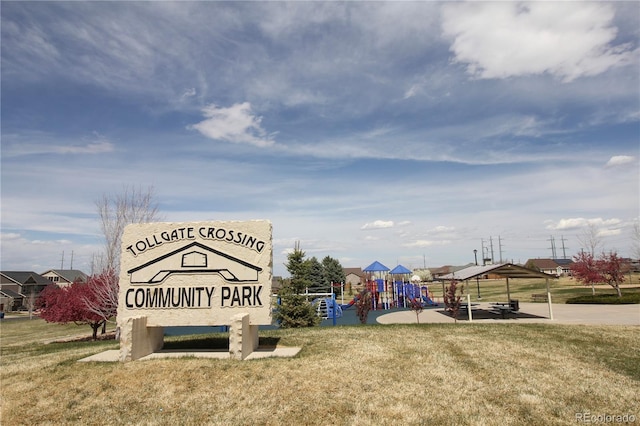 24285 E Wagon Trail Ave, Aurora, CO 80016 - community sign with a lawn