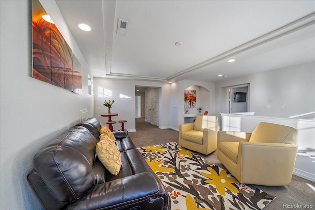315 Painted Horse Way, Erie, CO 80516 - living room with carpet floors, recessed lighting, baseboards, and arched walkways