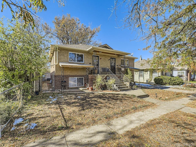 view of front of property