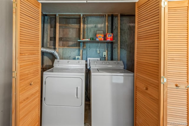 987 Boreas Cir, Jefferson, CO 80456 - laundry area with separate washer and dryer