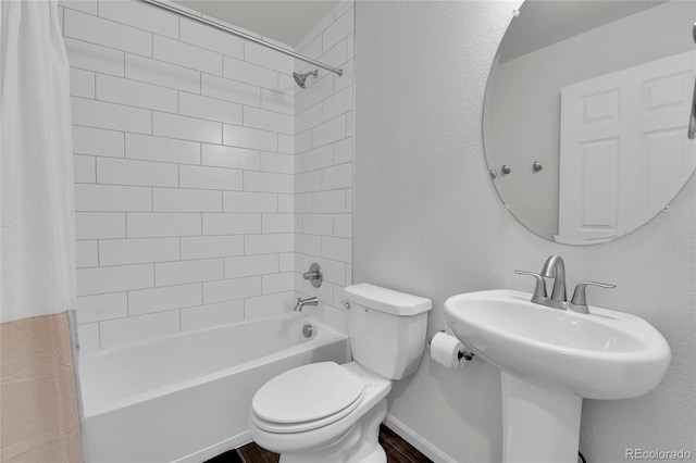 1086 Highlands Dr, Erie, CO 80516 - full bath with toilet, shower / bath combo, and a sink
