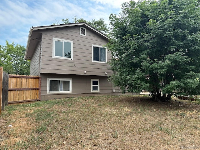 18851 E Oregon Dr, Aurora, CO 80017 - photo 3