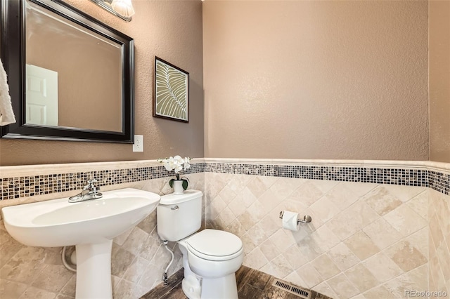 11089 Woodhurst Cir, Highlands Ranch, CO 80130 - photo 14