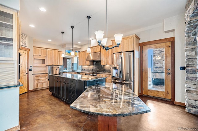kitchen featuring stainless steel fridge with ice dispenser, light brown cabinets, a large island, finished concrete floors, and under cabinet range hood