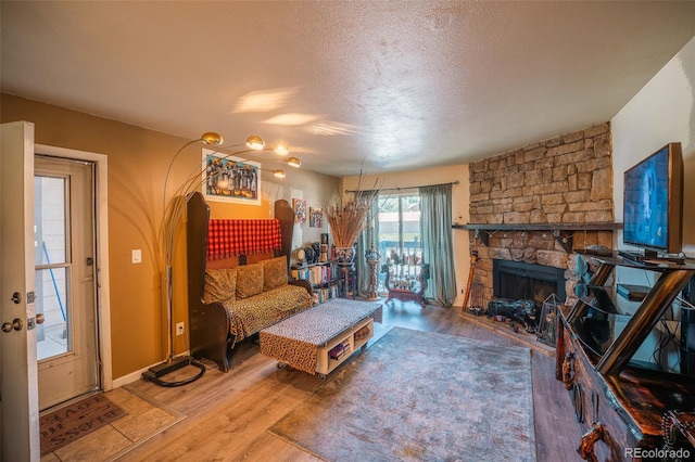1757 S Pitkin St Unit A, Aurora, CO 80017 - photo 3