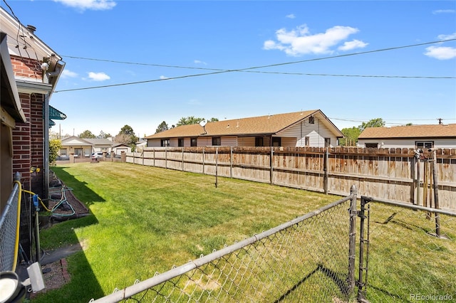 5960 Glencoe St, Commerce City, CO 80022 - view of yard