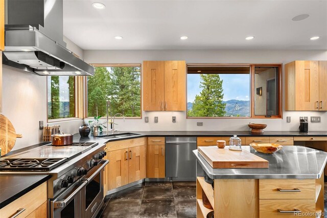 33080 Woodland Dr, Evergreen, CO 80439 - photo 15