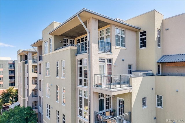 275 S Harrison St Unit 502, Denver, CO 80209 - photo 32