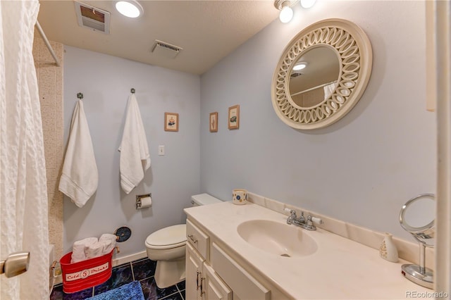 full bathroom with toilet, vanity, visible vents, and baseboards