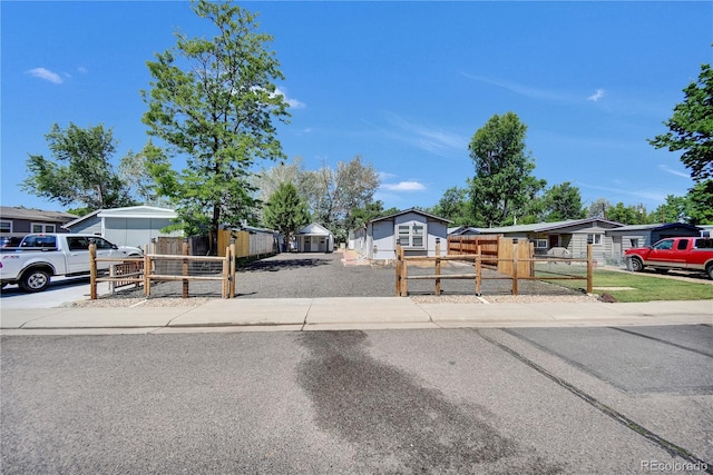 422 Willow Dr, Lochbuie, CO 80603 - photo 1