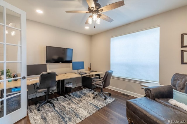 home office with dark wood-style floors, baseboards, recessed lighting, and ceiling fan