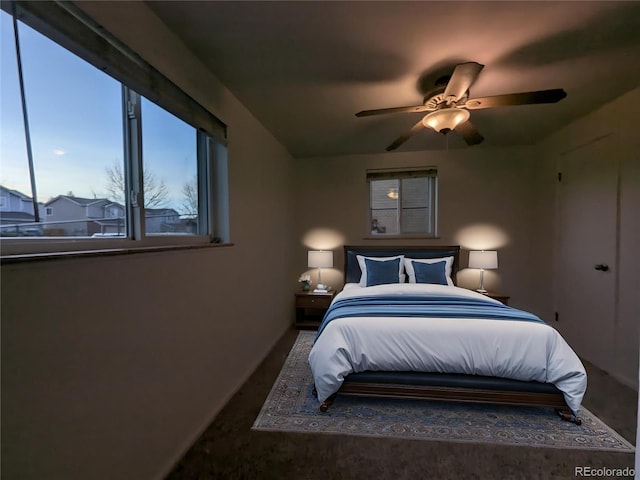 bedroom with ceiling fan
