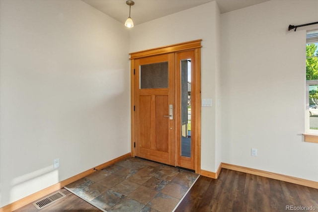 133 Starbuck Cir, Salida, CO 81201 - foyer entrance featuring baseboards