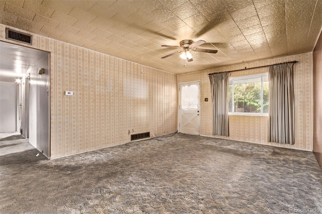 1000 Salem St, Aurora, CO 80011 - unfurnished room featuring ceiling fan, carpet flooring, and wallpapered walls