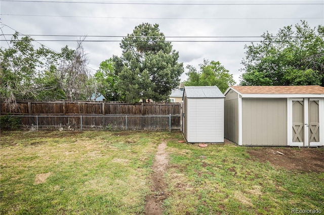 740 Moline St, Aurora, CO 80010 - view of yard