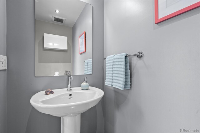 2539 Lawrence St, Denver, CO 80205 - bathroom with a sink