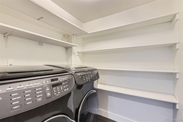 2540 Kendall St, Edgewater, CO 80214 - laundry area featuring washer and dryer